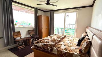 Bügeleisen/Bügelbrett, WLAN, Bettwäsche