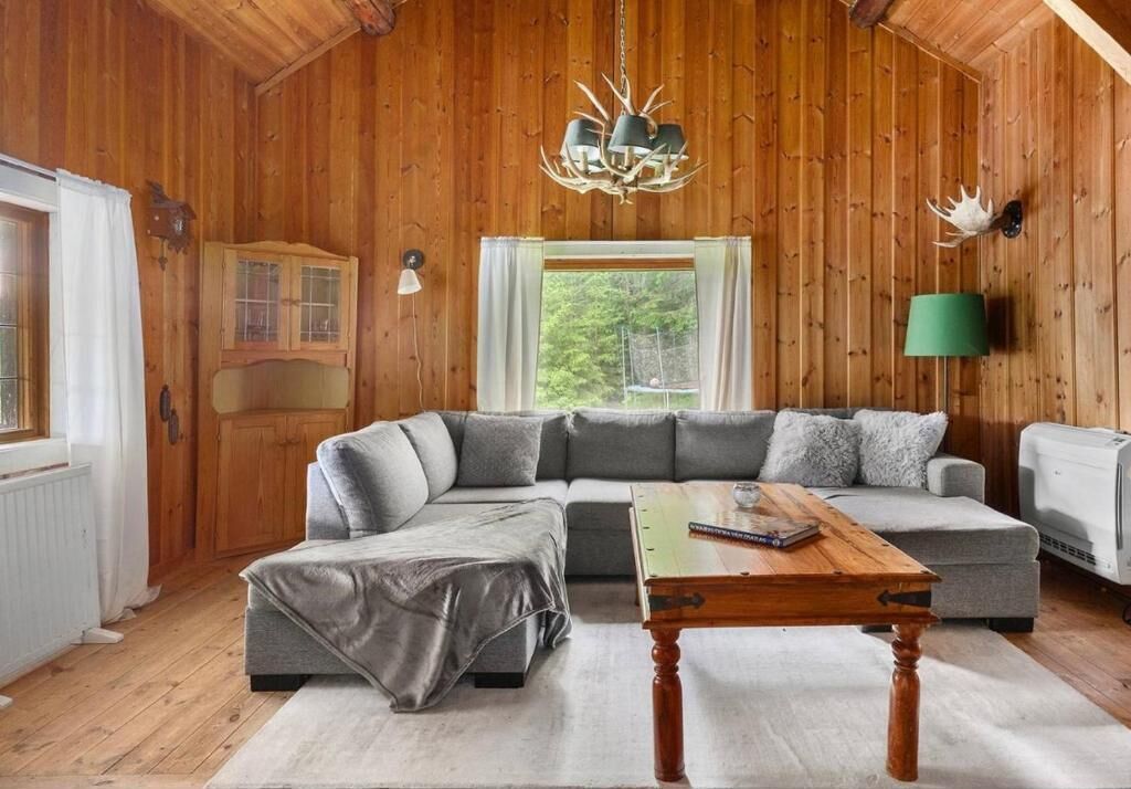 Family House, Pets allowed, Hill View | Iron/ironing board, free WiFi