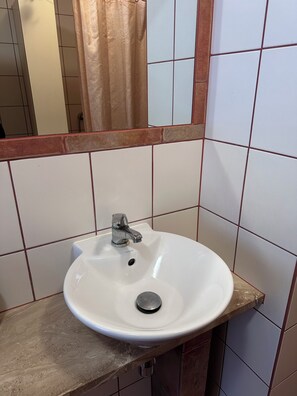 Bathroom - Ayur Garden (Lanckorona)