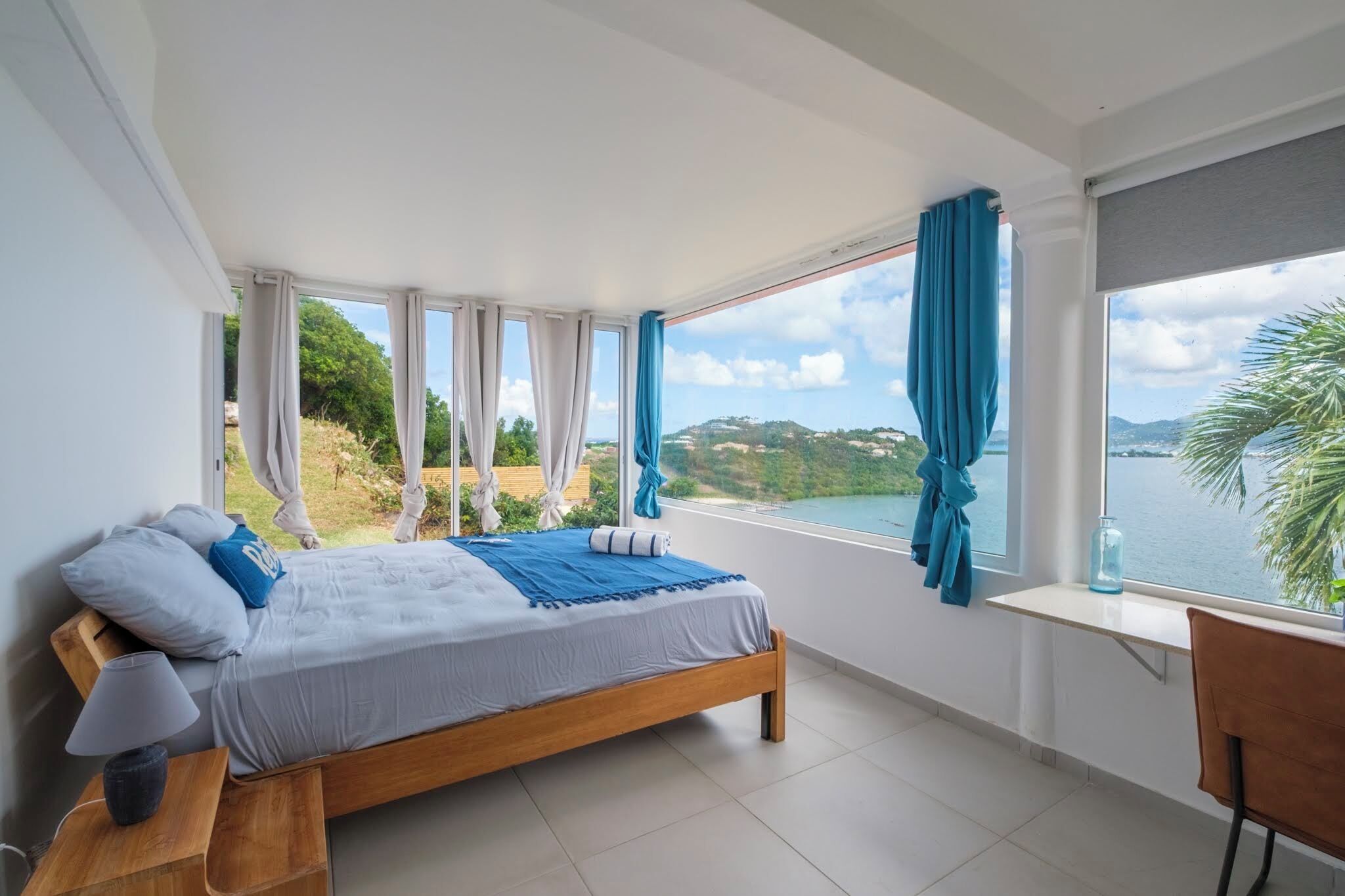 5 bedrooms, in-room safe, desk, iron/ironing board