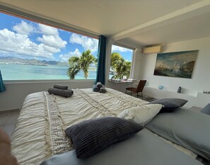 5 habitaciones, caja de seguridad en la habitación y escritorio 