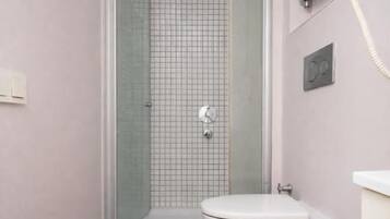 Superior Condo | Bathroom