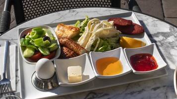 Superior Condo | Breakfast area | Daily continental breakfast (EUR 15 per person)