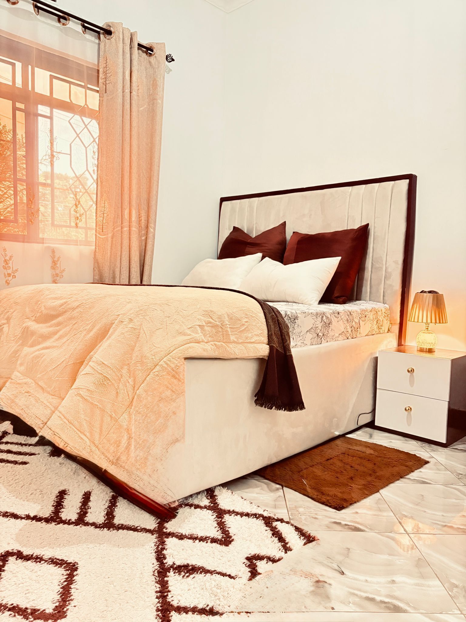 2 bedrooms, internet