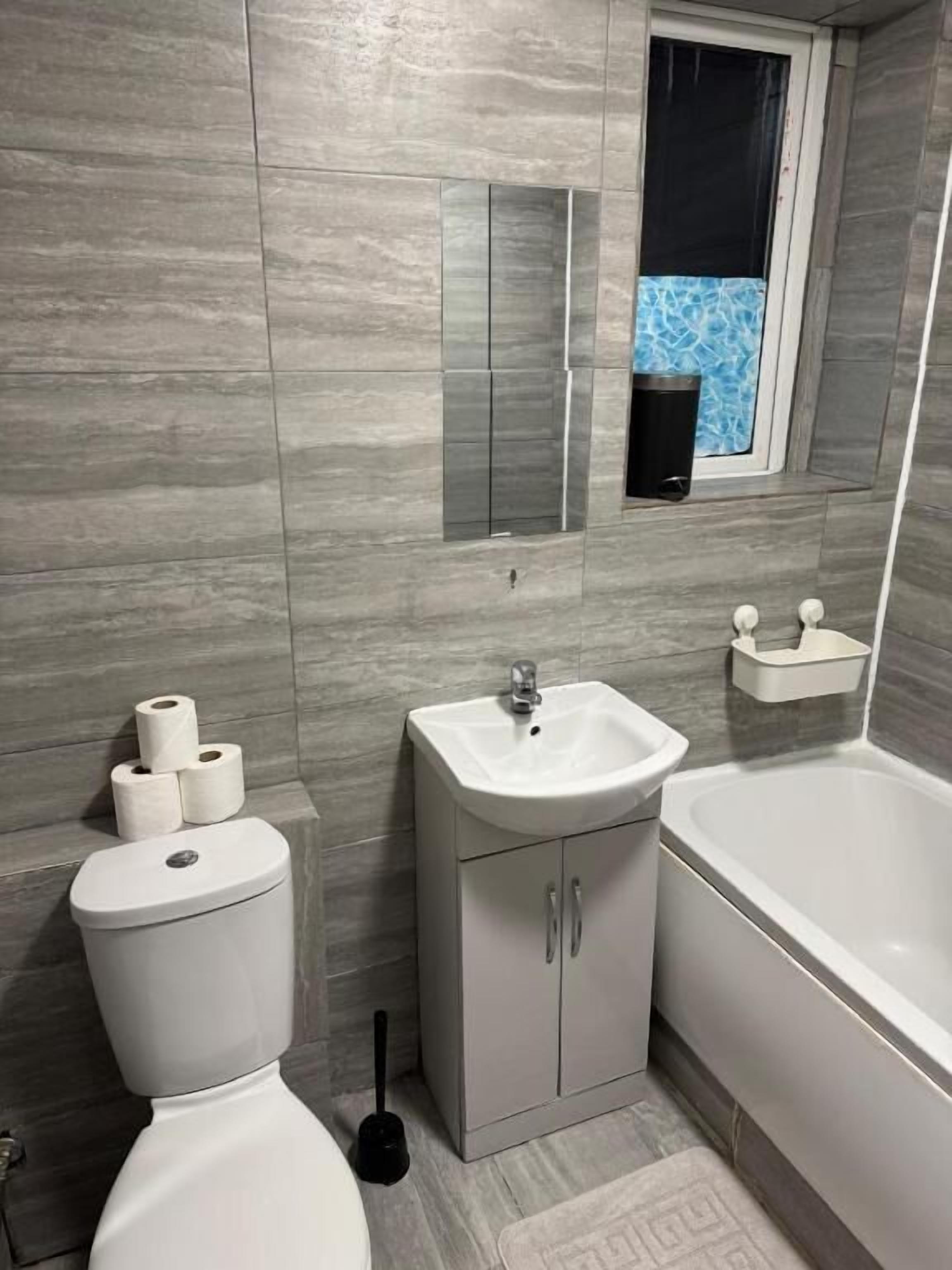 Apartment, 2 Bedrooms, Garden View | Bathroom