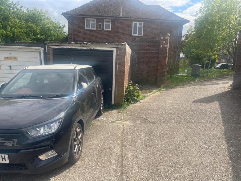 Apartment, 2 Bedrooms, Garden View | Property grounds