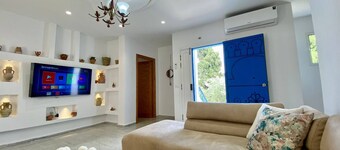 Charming Apartment in Historic Carthage With Modern Comforts