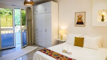 Apartment, 3 Bedrooms, Smoking