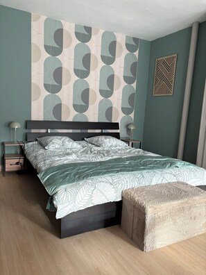 1 bedroom, WiFi, bed sheets - Cosy, quiet house (Saint-Florentin)