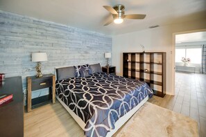 3 室のベッドルーム、アイロン / アイロン台、WiFi (無料)、ベッドシーツ