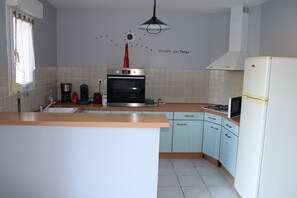 Private kitchen - Gite with forest view near Sarlat (Tamniès)
