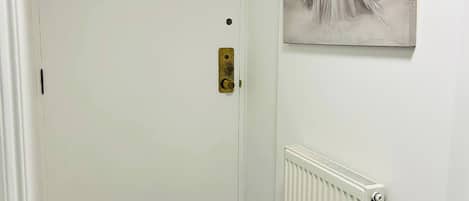 Apartment, 1 Bedroom, Accessible, Smoking | Interior