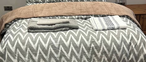 Apartment, 1 Bedroom, Accessible, Smoking | 1 bedroom