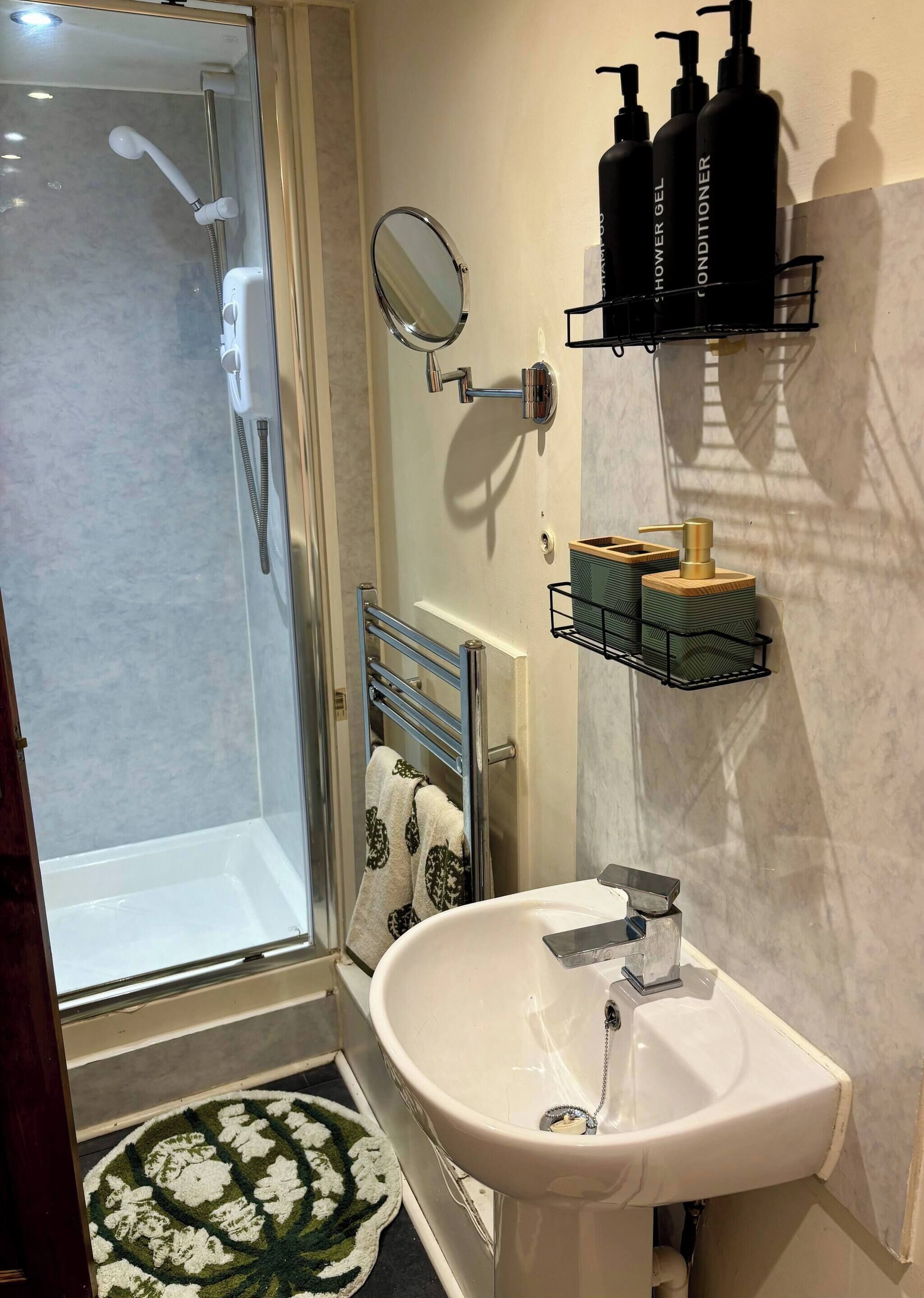 Apartment, 3 Bedrooms | Bathroom