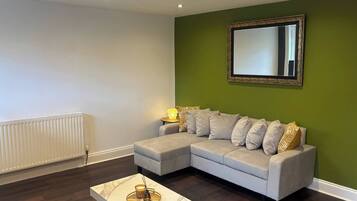 Apartment, 3 Bedrooms | Living area