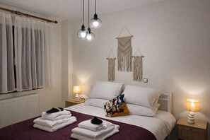 2 bedrooms, iron/ironing board, travel cot, WiFi - Cozy apartment in Old town Ano Polis (Thessaloniki)