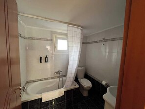 Douche, sèche-cheveux