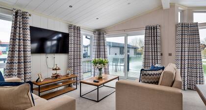 Churchill Luxury Lodge