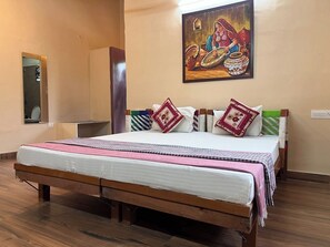 Free WiFi, bed sheets - Gramya Resort (Alwar)