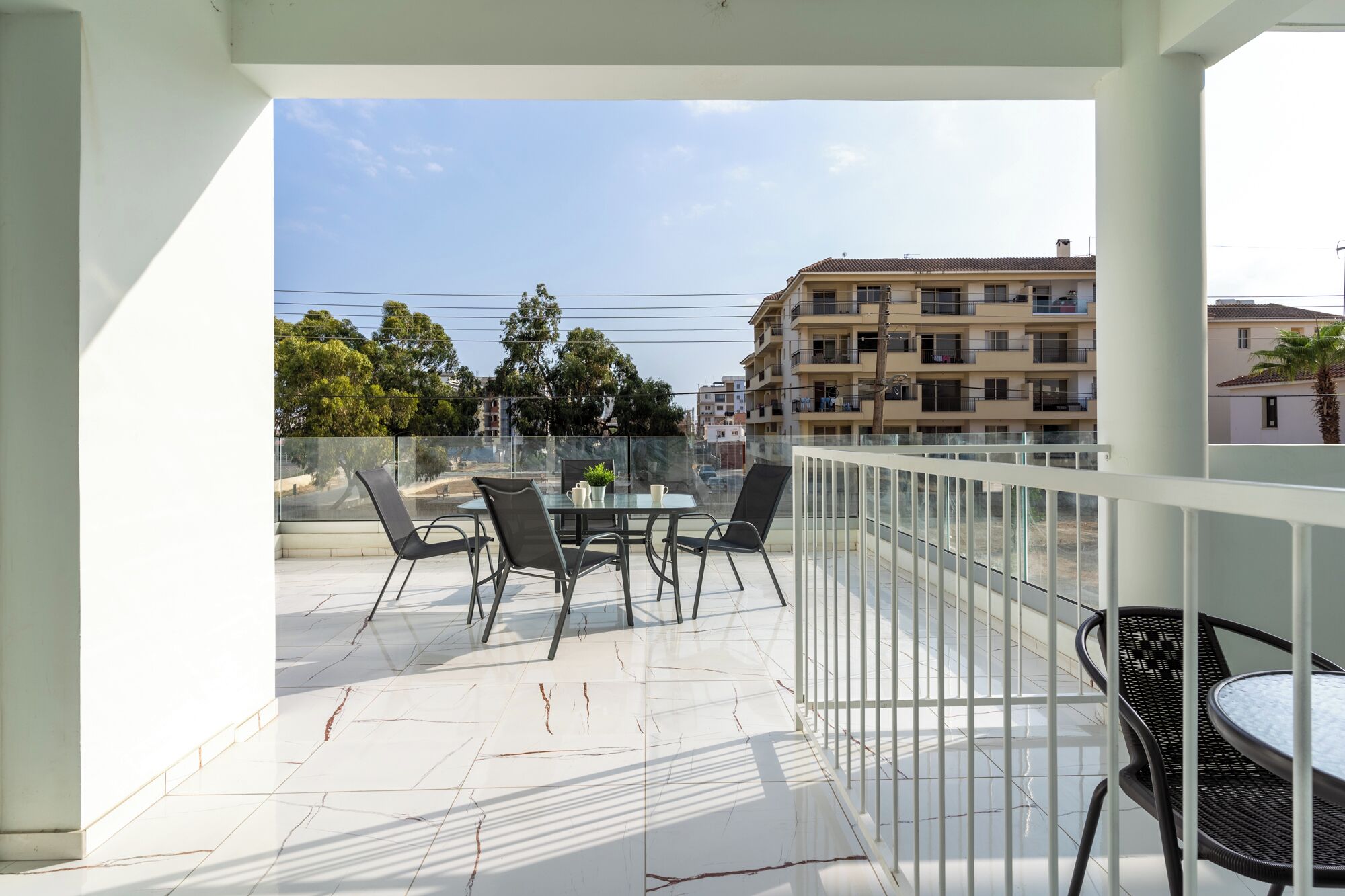 Apartment, 1 Double Bed with Sofa bed, Kitchen, City View | Outdoor dining