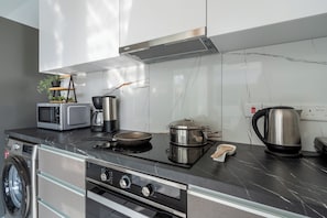 Apartment, 1 Double Bed with Sofa bed, Kitchen, City View | Private kitchen | Full-size fridge, microwave, oven, stovetop - Artemis 1-BR Apt. & Terrace in Larnaca (Larnaca)