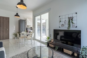 Interior - Artemis 1-BR Apt. & Terrace in Larnaca (Larnaca)