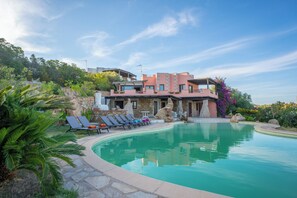 Pool - Exclusive villa with sea view and private pool (Porto Istana)
