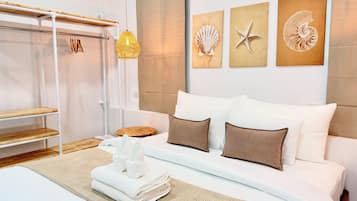 Kamar Deluks, 1 Tempat Tidur King | Tirai kedap cahaya dan Wi-Fi gratis