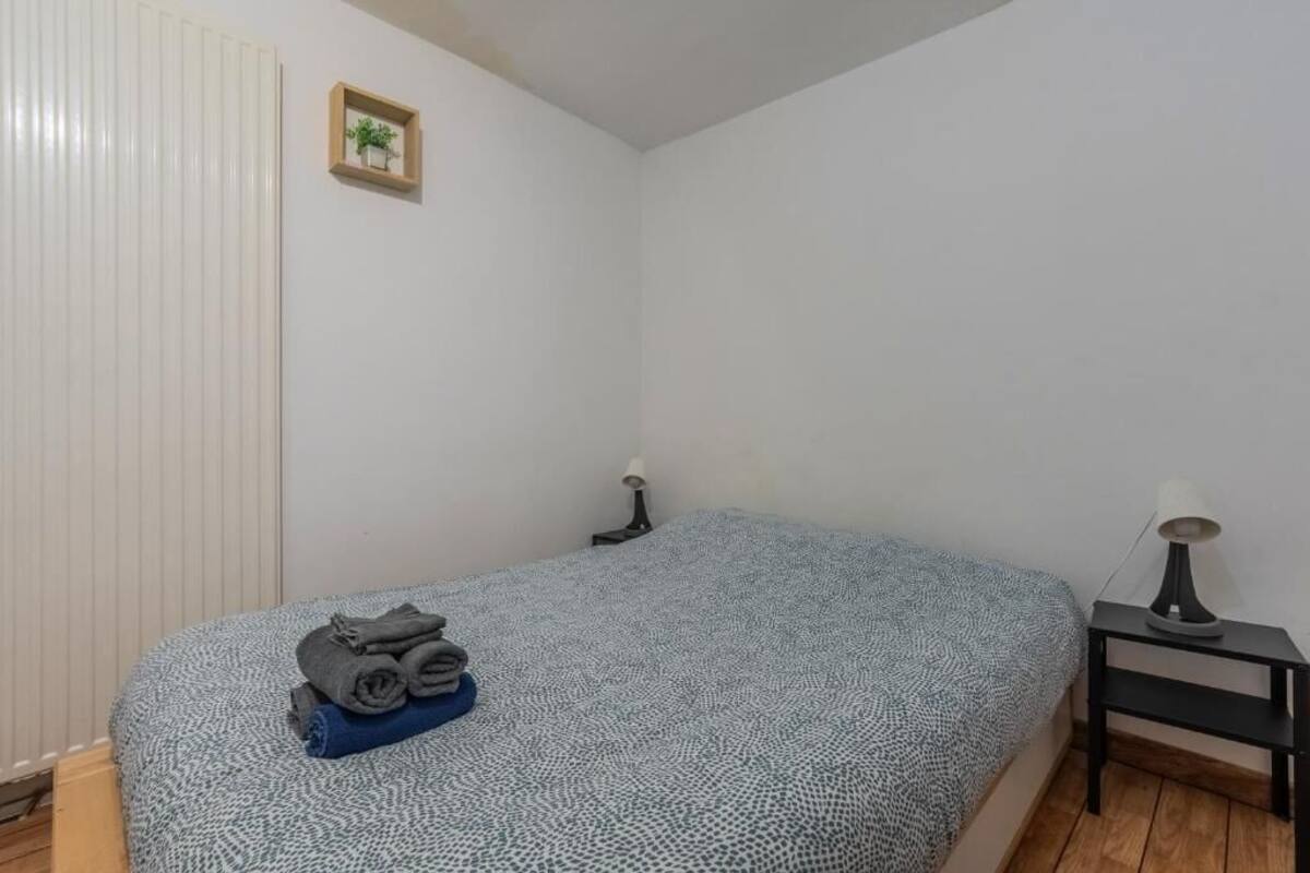 Apartment, 2 Bedrooms, Courtyard View | Free WiFi