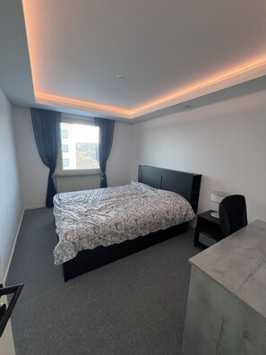 3 chambres, accès à Internet, literie fournie