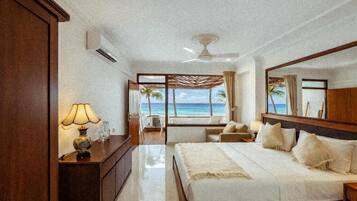 Dobbeltrom – deluxe, balkong, havutsikt | Skrivebord for bærbar PC og wi-fi (inkludert)