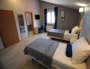 House | 3 bedrooms - Seaside 3-bedroom Luxury Penthouse (Novalja)