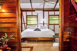 Vila, 2 quartos, piscina particular, vista para o jardim | 3 quartos