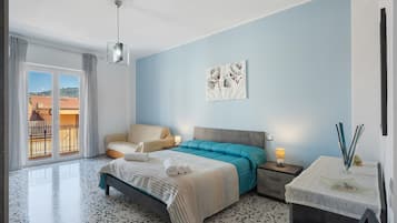 2 slaapkamers, een strijkplank/strijkijzer, wifi, beddengoed