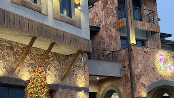 Mặt tiền nơi lưu trú