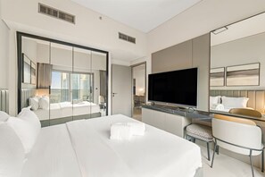 Room - FIRST CLASS | 2BR |Sleek Escape | Near Dubai Mall (Business Bay)