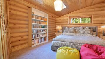 4 bedrooms, WiFi, bed sheets