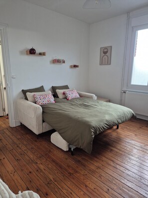 2 bedrooms, iron/ironing board, WiFi, bed sheets - Apartment-cosy-nature tres proche-centre-ville proche-au calme (Cambrai)