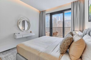 1 dormitorio, tabla de planchar con plancha, wifi y ropa de cama