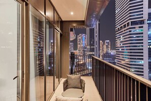 Property grounds - Luxury 1BR in Central Business Bay (Dubai)