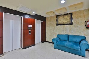 Interior - Fanduq Rayan (Madinah)