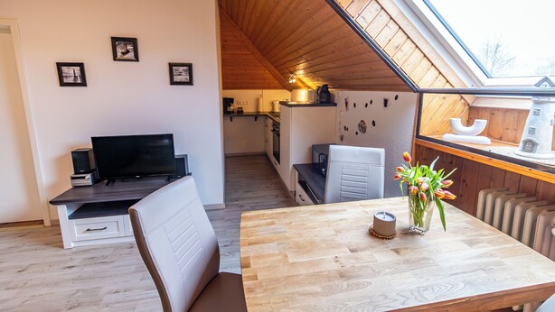 Dining - Klara vacation apartment in Greetsiel - quiet and in the middle of it all (Greetsiel)