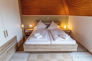 1 bedroom, free WiFi, bed sheets - Klara vacation apartment in Greetsiel - quiet and in the middle of it all (Greetsiel)