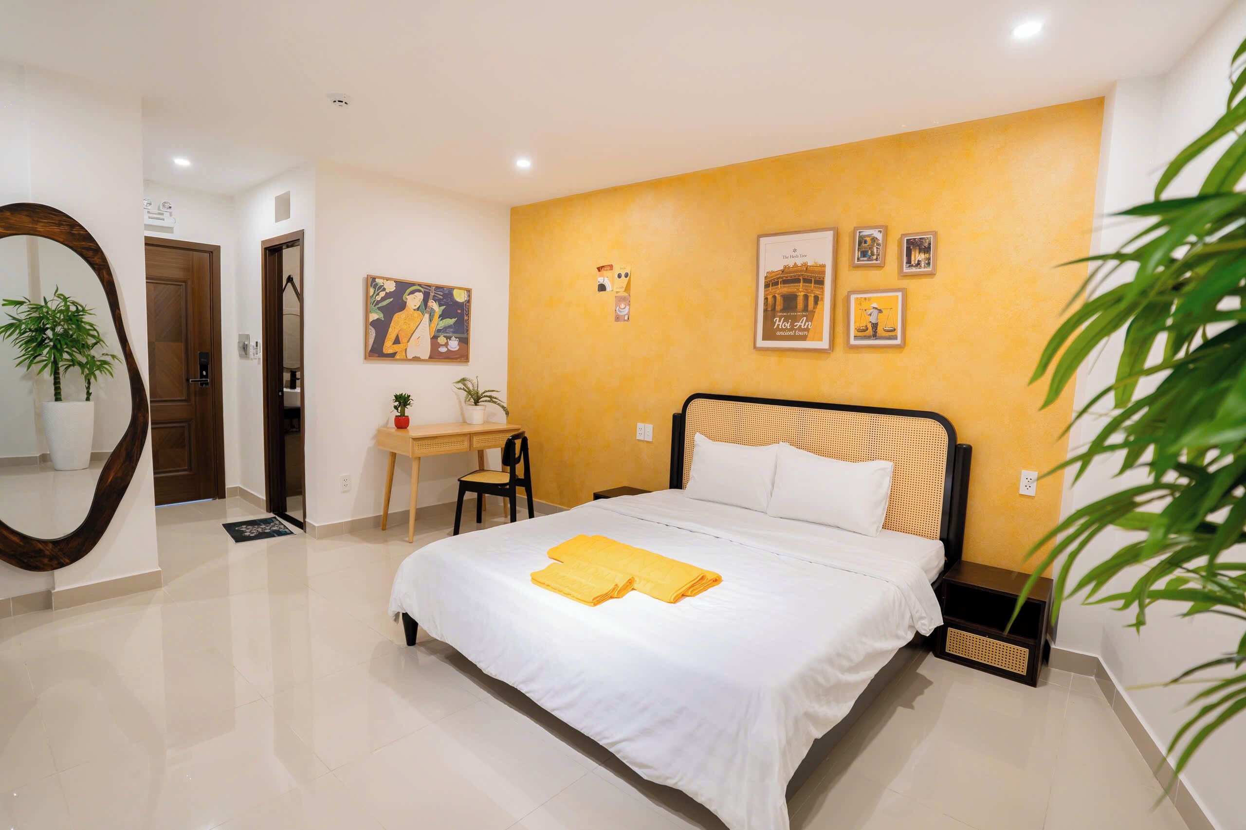 Deluxe Double Room, City View | Free minibar items, blackout drapes, soundproofing, iron/ironing board