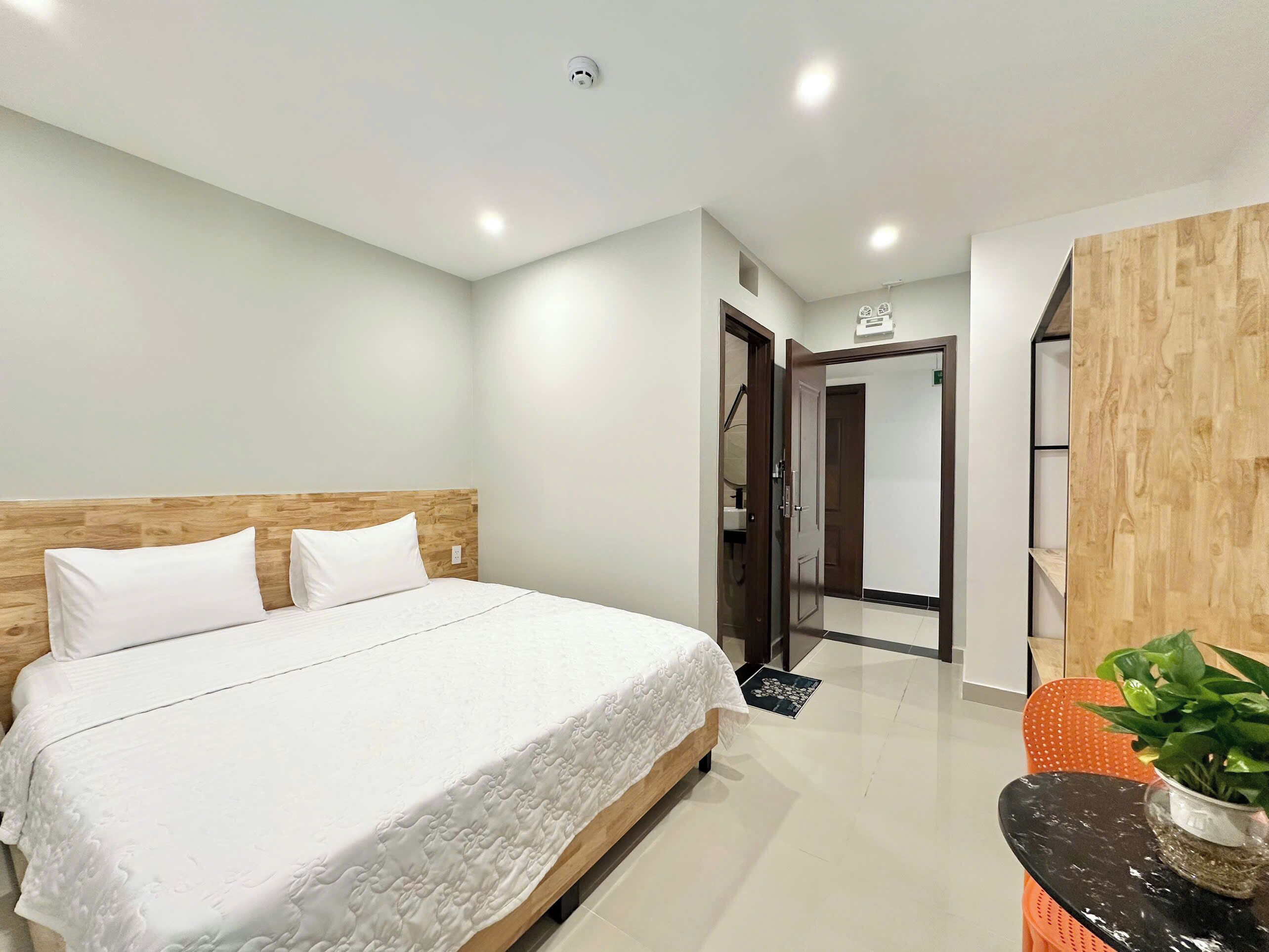 Standard Studio, City View | Blackout drapes, soundproofing, iron/ironing board, free WiFi