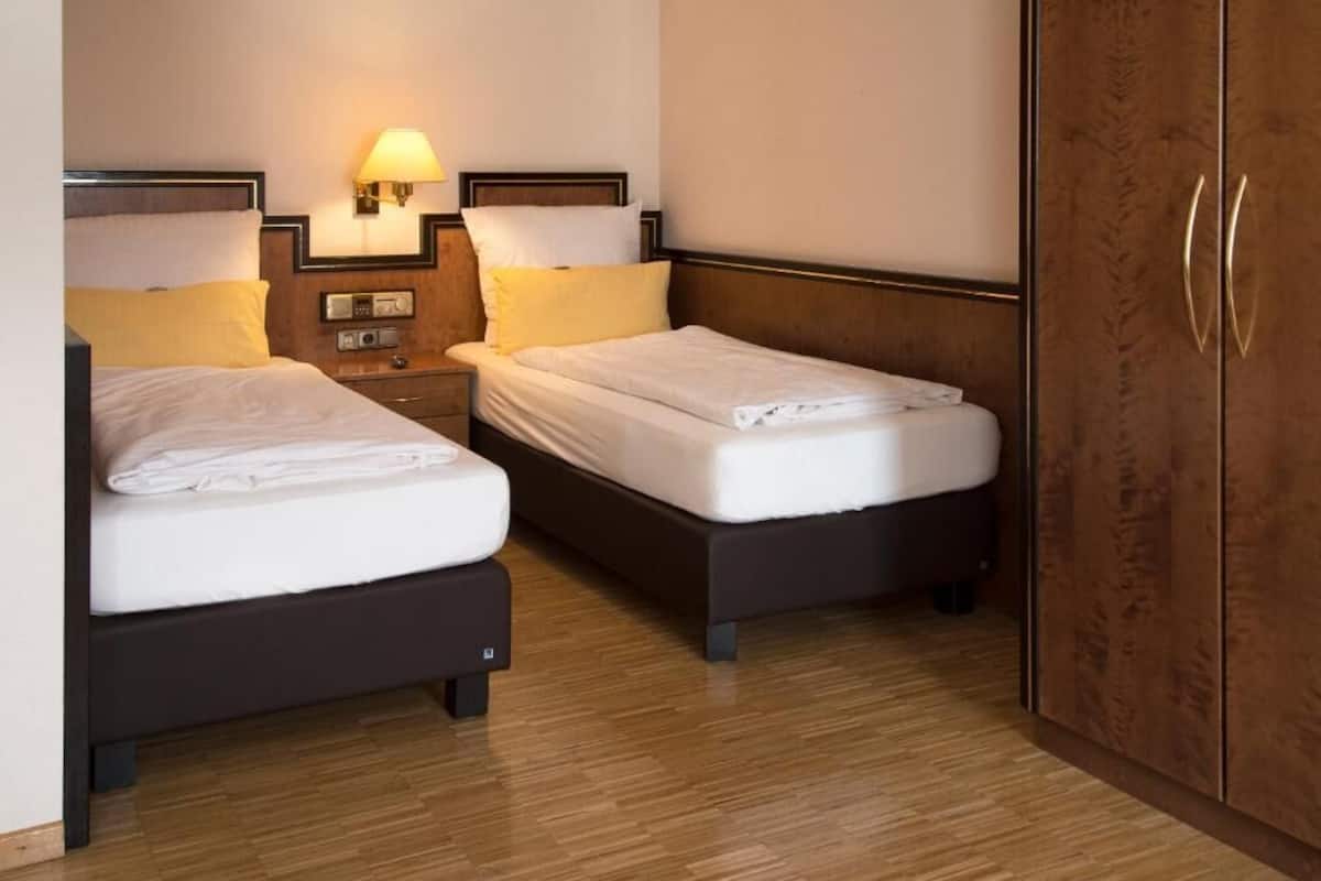 Desk, laptop workspace, free WiFi