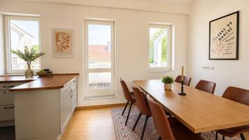 Luxury Suite, City View | Living area | Smart TV, Netflix, streaming services