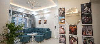 White House 3BR Near Taj Mahal by Homeyhuts