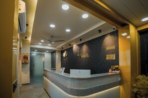 Reception - Hotel The Avanta - Gandhinagar (Gandhinagar)