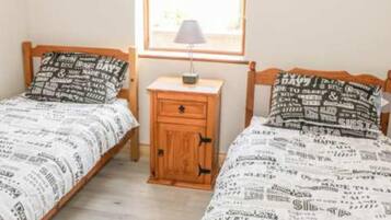 2 bedrooms